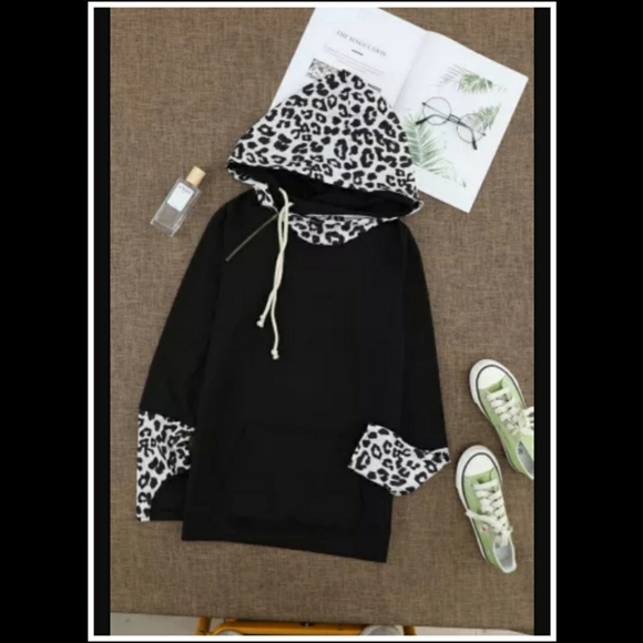 🖤Leopard Thumb Hole Hoodie🖤 - Picture 3 of 7